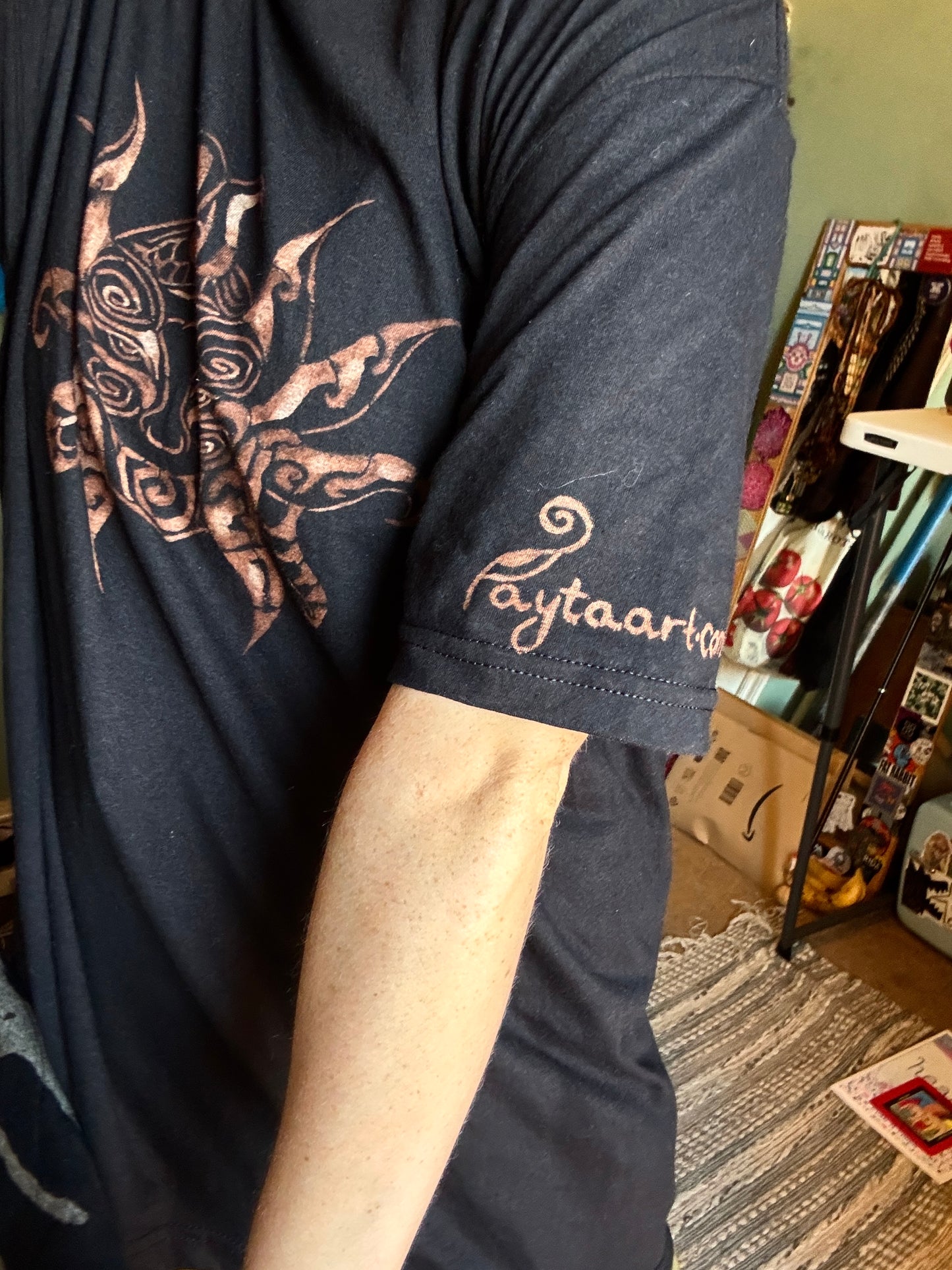 Bleach Art T-Shirt – Reversible-Faced Jester Design | XL, Unisex, 155gsm